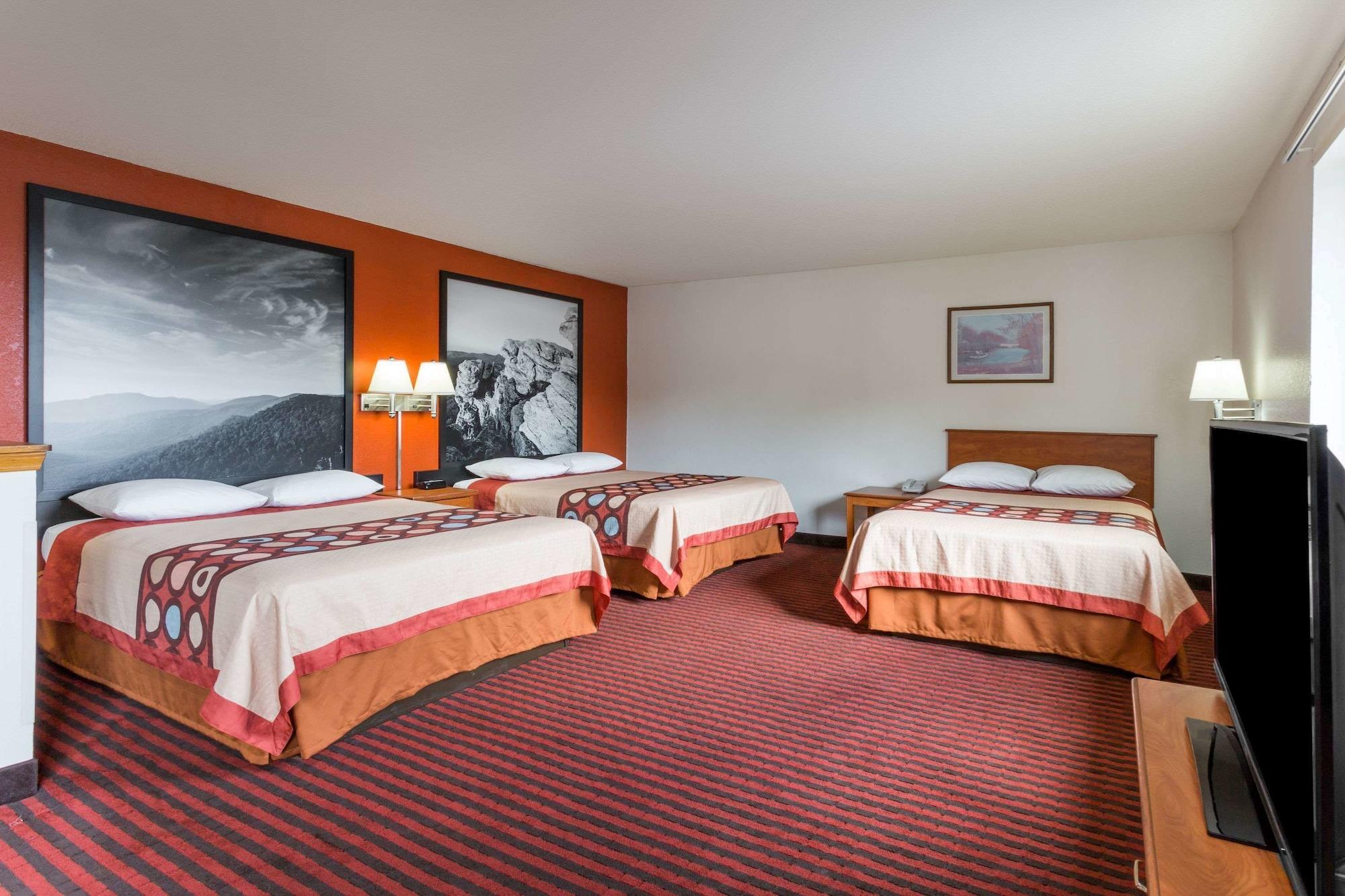 ซูเปอร์ 8 บาย วินด์แฮม ดัมฟรีส์/ควอนติโก Hotel ภายนอก รูปภาพ